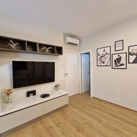 Apartment Altracasa